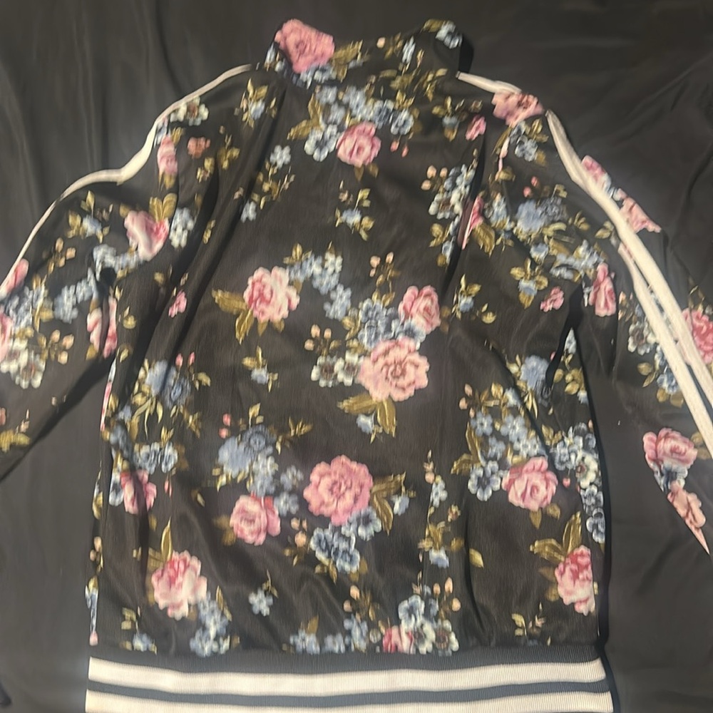 Rose patterned jacket - Picture 4 of 4